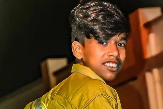 புதியதாக கார் வாங்கிய VIJAYTV பூவையார்.. ரசிகர்கள் மனம்நெகிழ்ந்து வாழ்த்து 3